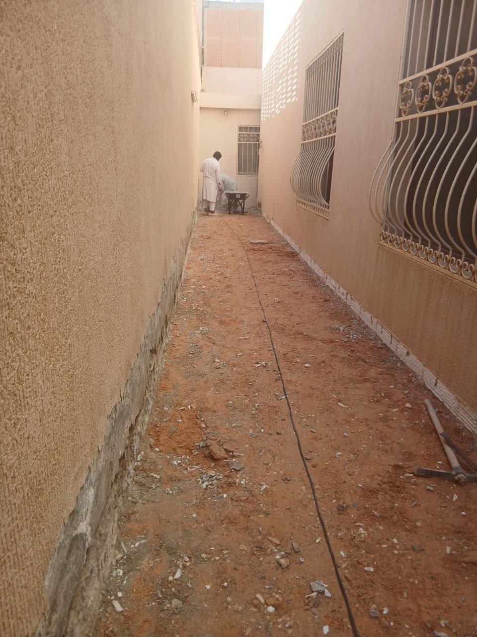 مقاول هدم وبناء